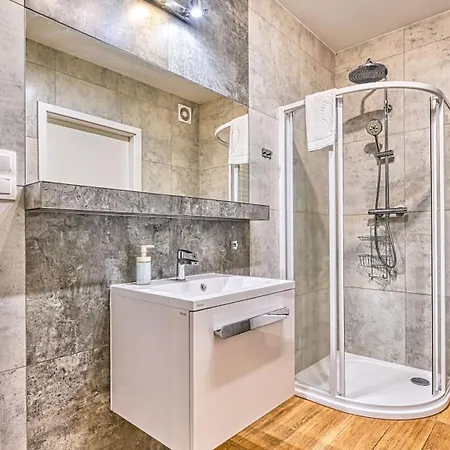 Bawaria Ii, Sun & Snow 아파트 *