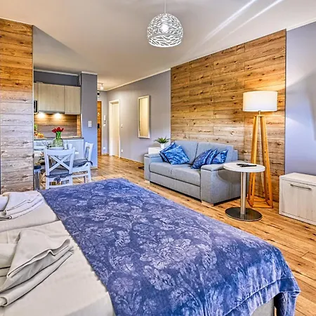 Bawaria Ii, Sun & Snow 스클라르스카포렘바